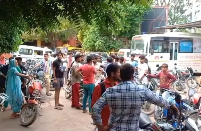 Dholpur News: धौलपुर में ताजिया दफन करने जा रहे 4 युवक हाईटेंशन लाइन की चपेट आए, 3 की मौत